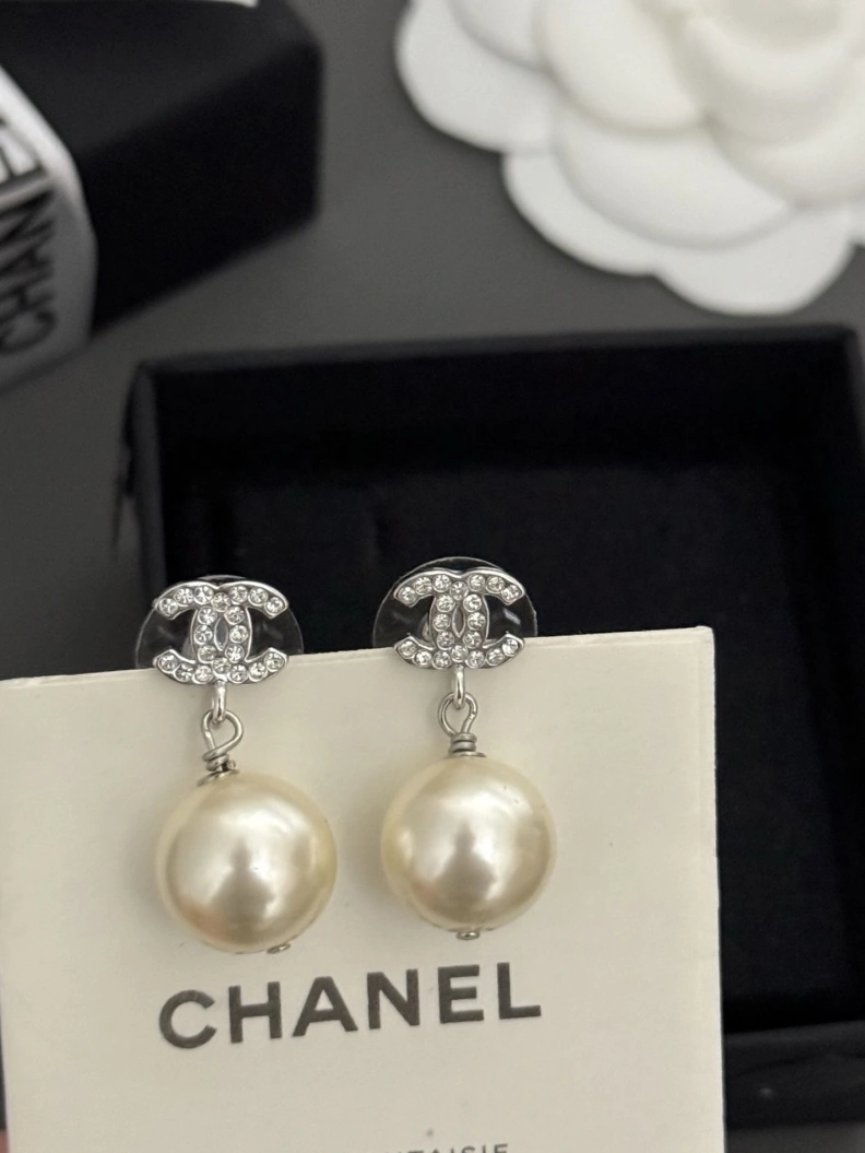 Compact Chxnxl Earrings 287218