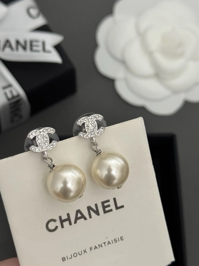 Compact Chxnxl Earrings 287218