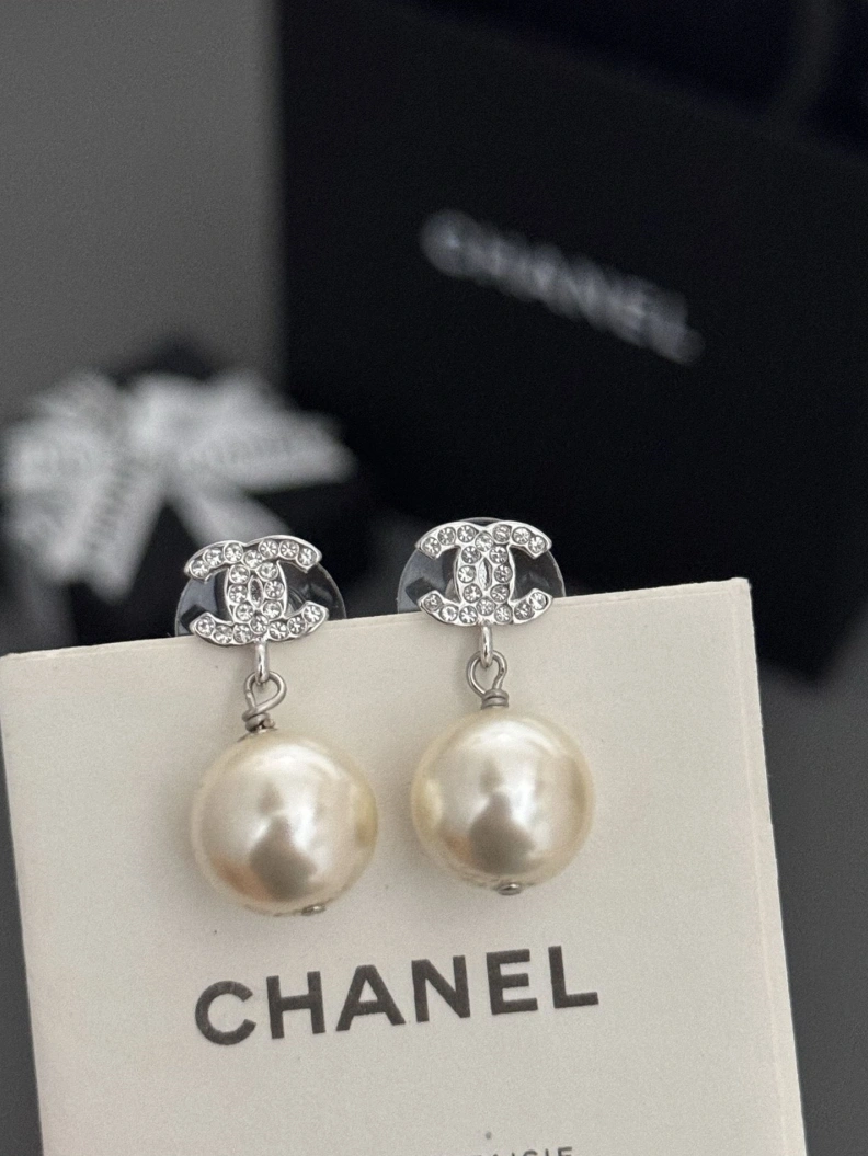 Compact Chxnxl Earrings 287218
