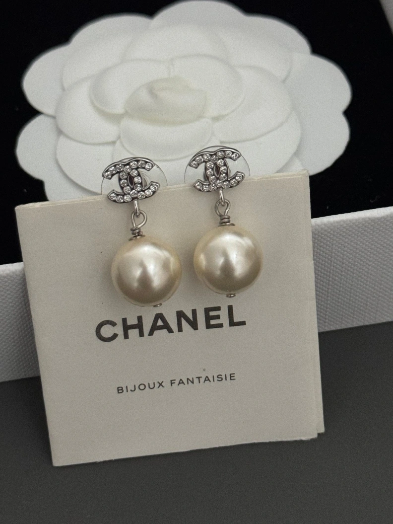 Compact Chxnxl Earrings 287218