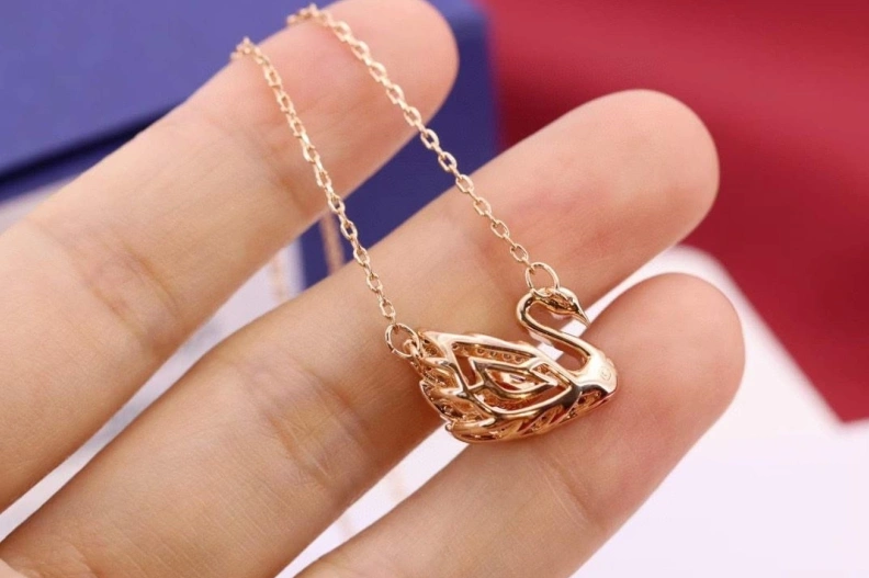 Swxrxvski Necklaces Sleek 315066