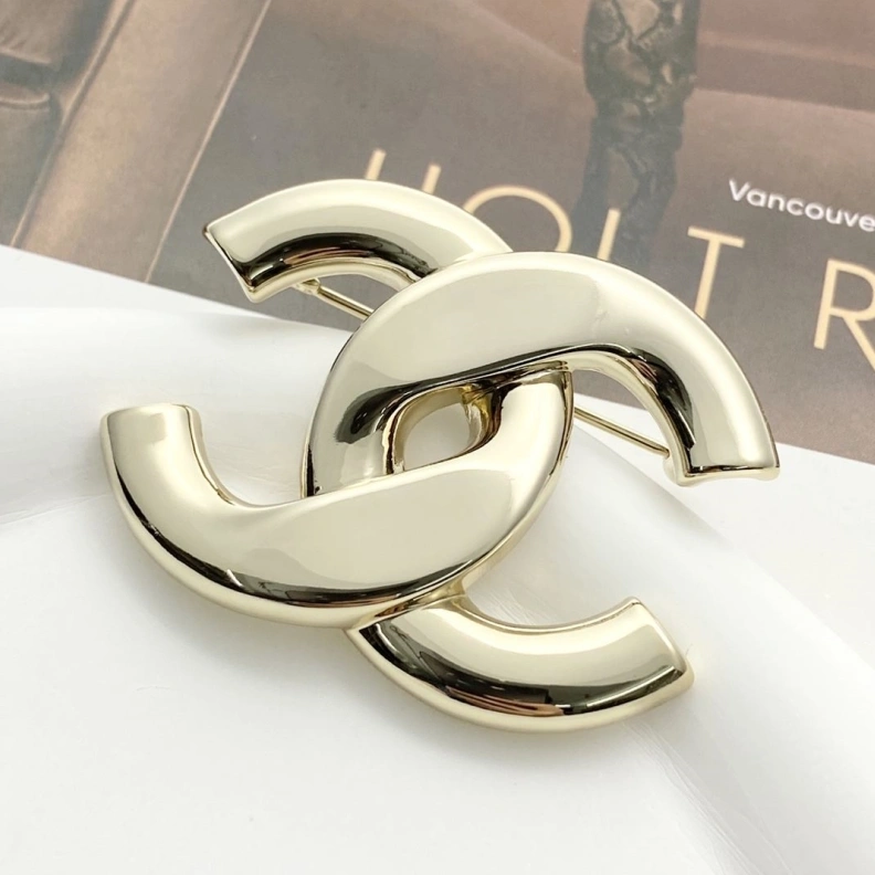 Unique Chxnxl Brooches 287771