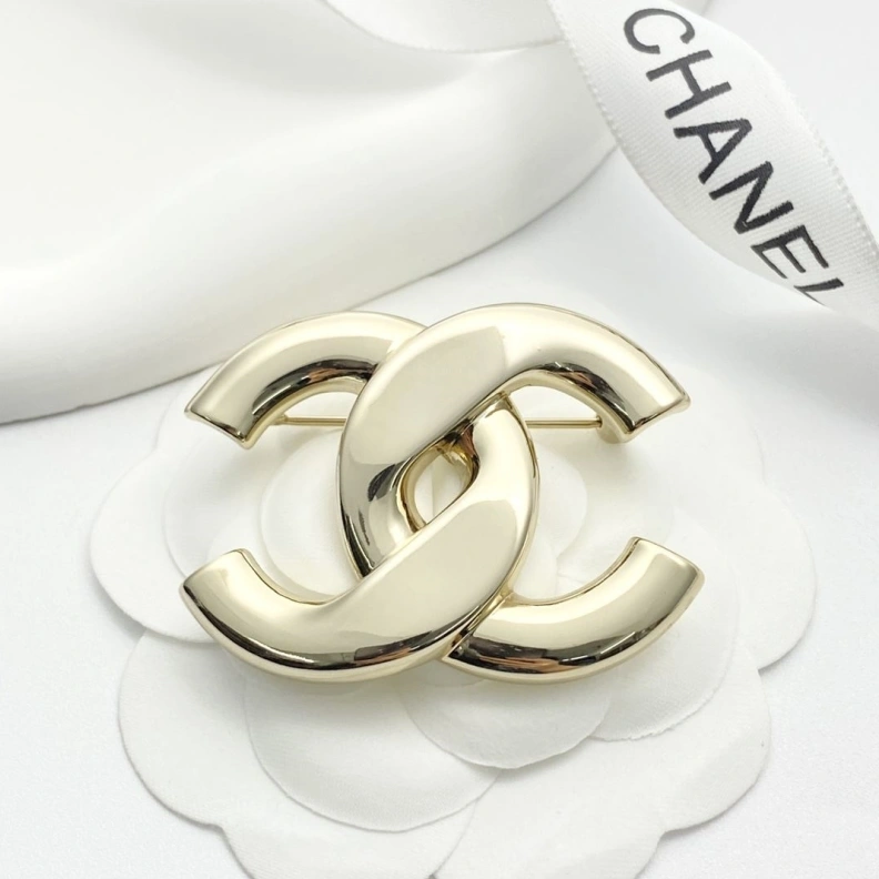 Unique Chxnxl Brooches 287771