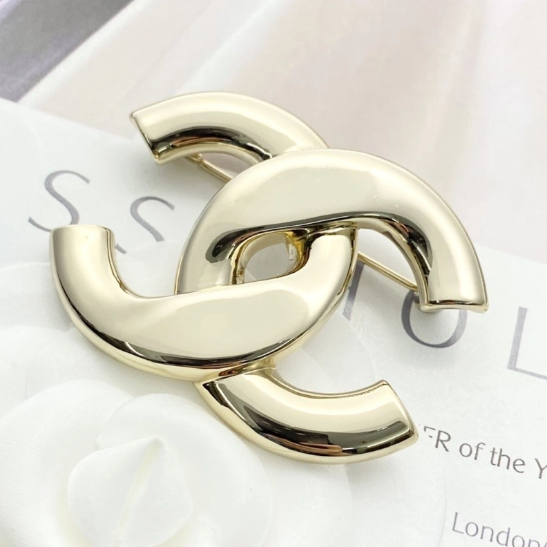 Unique Chxnxl Brooches 287771