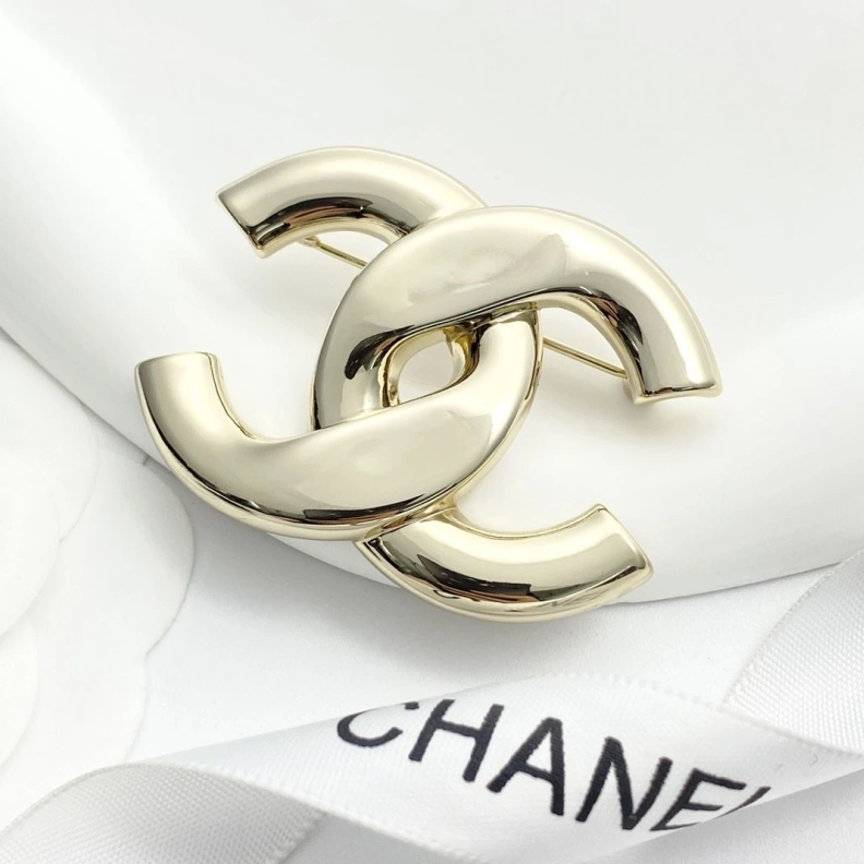 Unique Chxnxl Brooches 287771