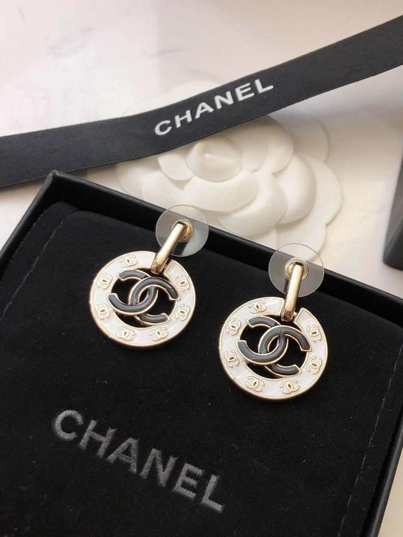 Durable Chxnxl Earrings 287211