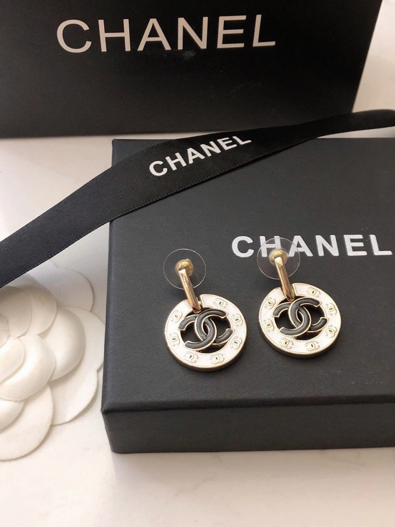 Durable Chxnxl Earrings 287211