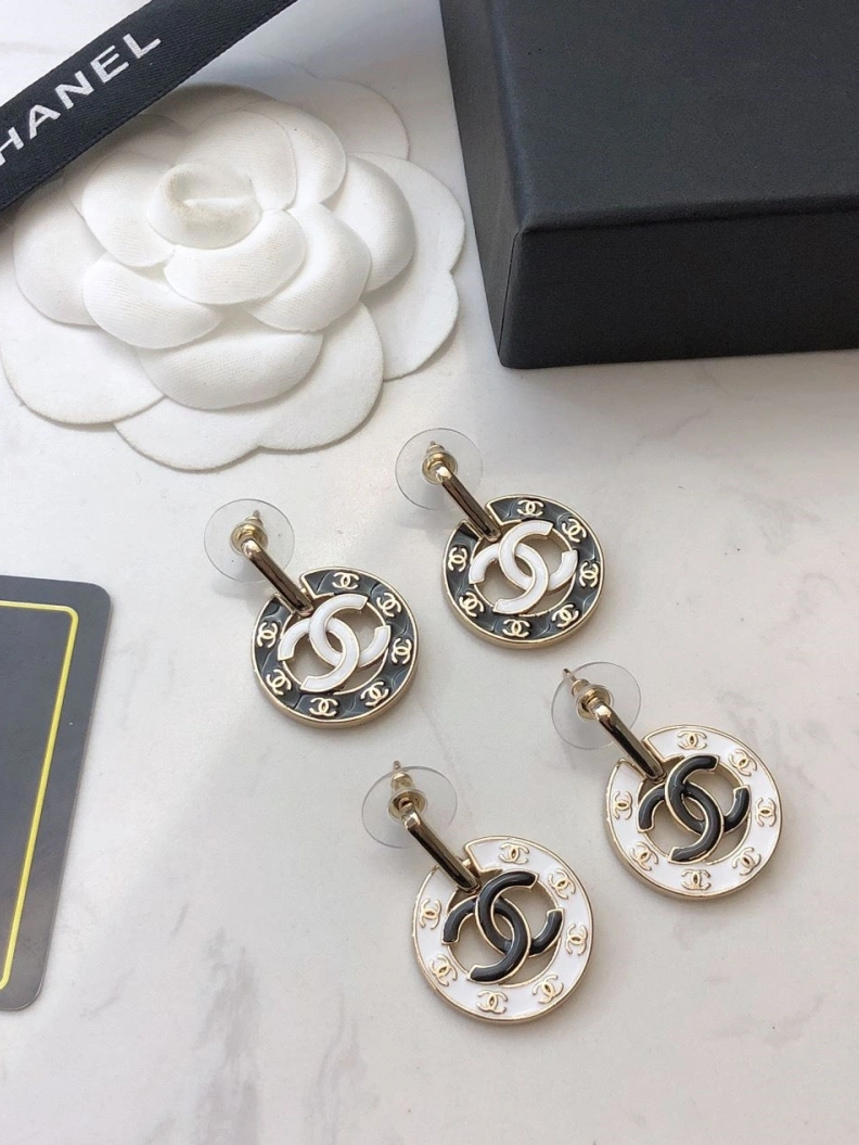 Durable Chxnxl Earrings 287211