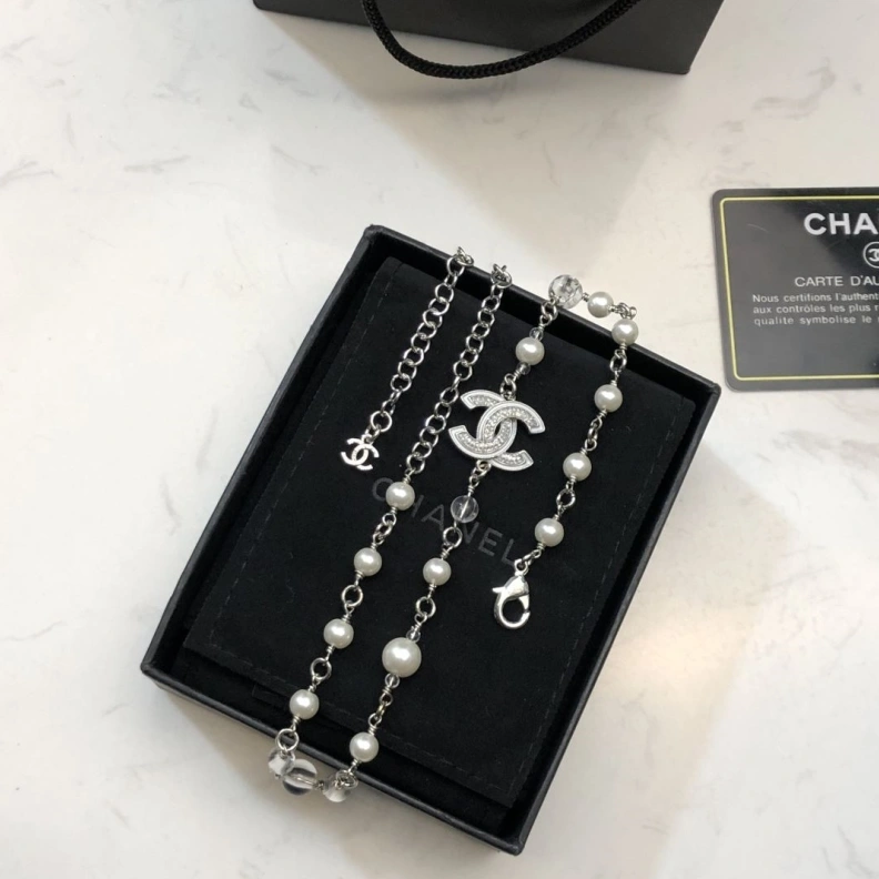 Stylish Chxnxl Necklaces 286678