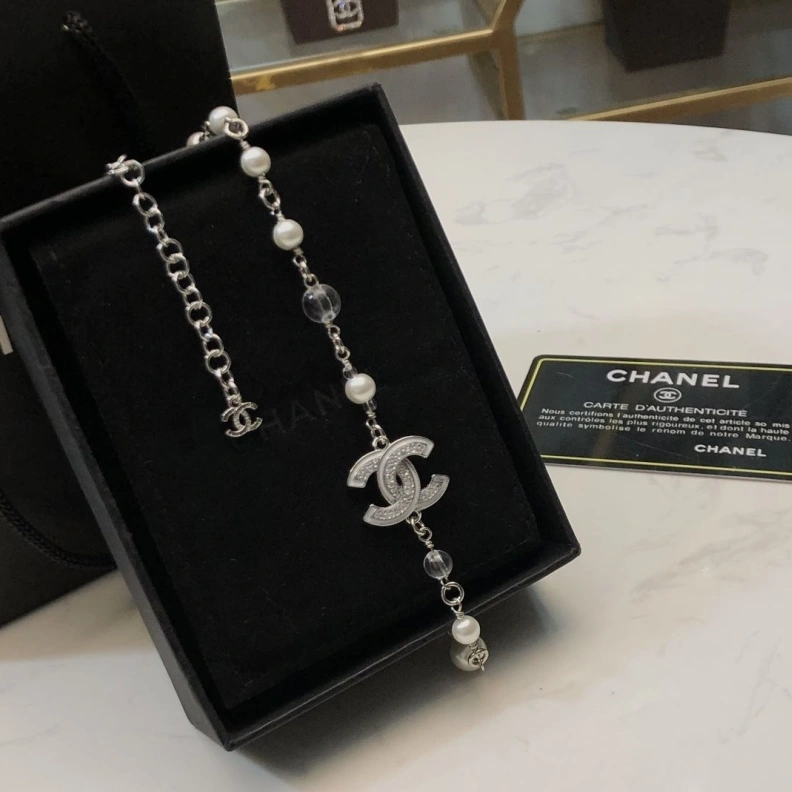 Stylish Chxnxl Necklaces 286678