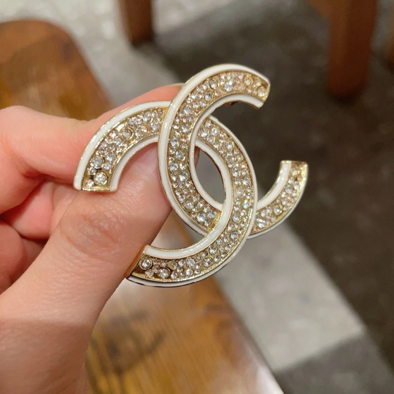 Unique Chxnxl Brooches 287772