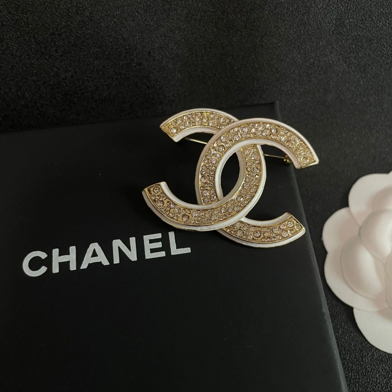 Unique Chxnxl Brooches 287772