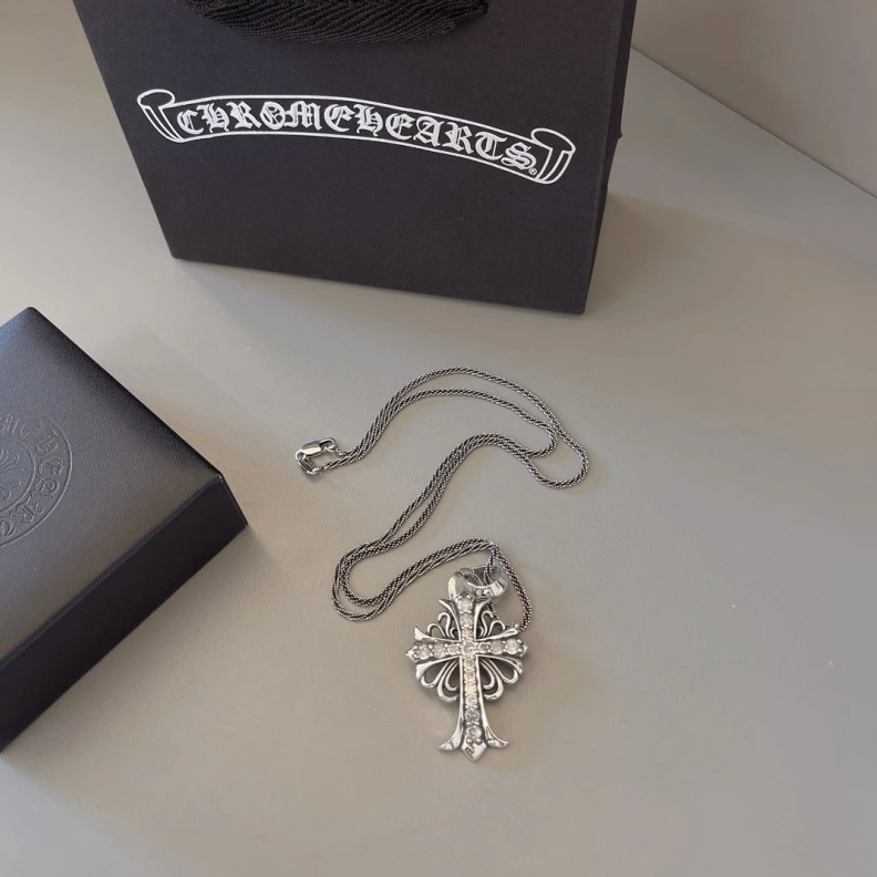 Chrxmx Hxxrts Necklaces GoAnywhere 297770