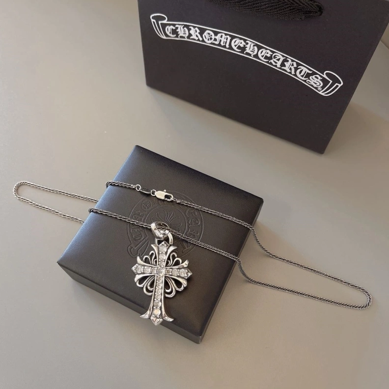 Chrxmx Hxxrts Necklaces GoAnywhere 297770