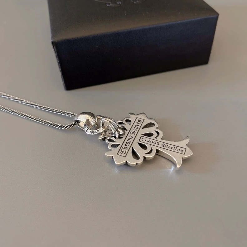 Chrxmx Hxxrts Necklaces GoAnywhere 297770
