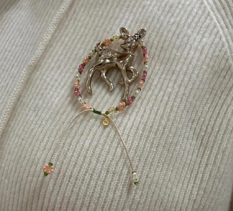 ModernLook Chxnxl Brooches 287770