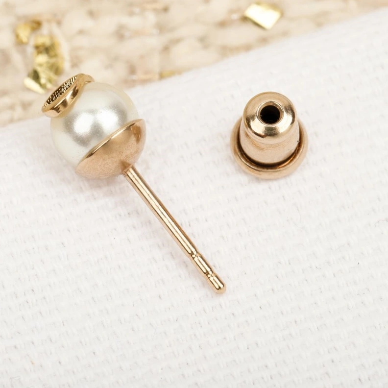 Soft Christian Dxxr Earrings 294480