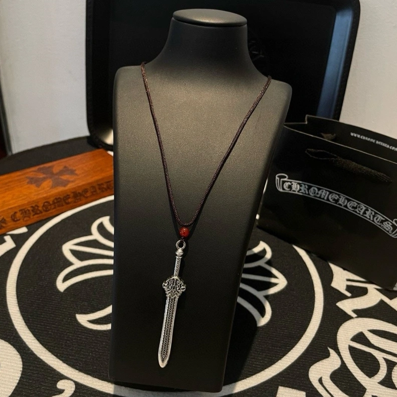Chrxmx Hxxrts Necklaces Stylish 297756