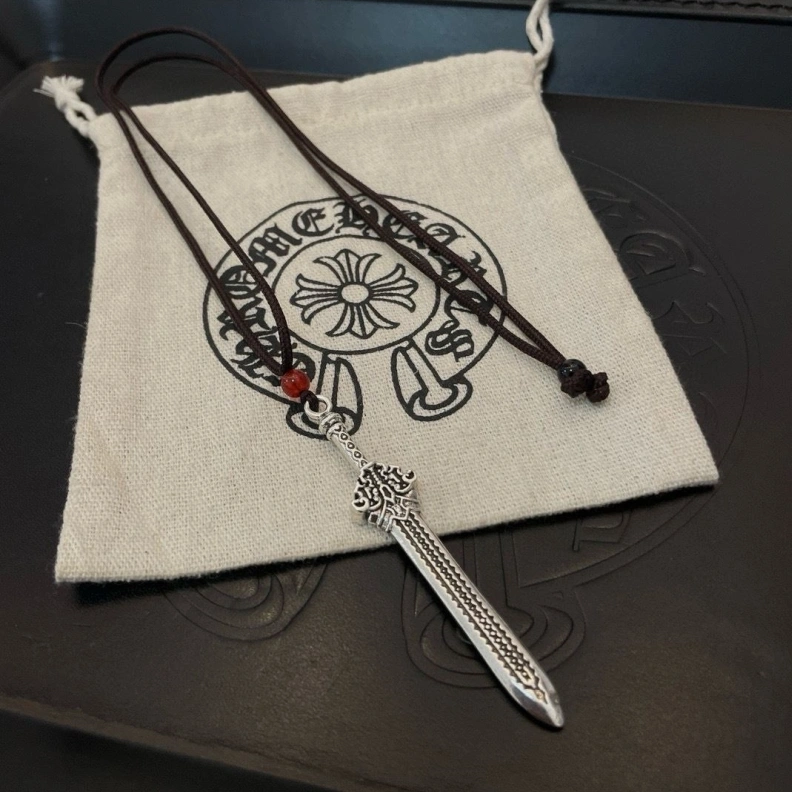 Chrxmx Hxxrts Necklaces Stylish 297756