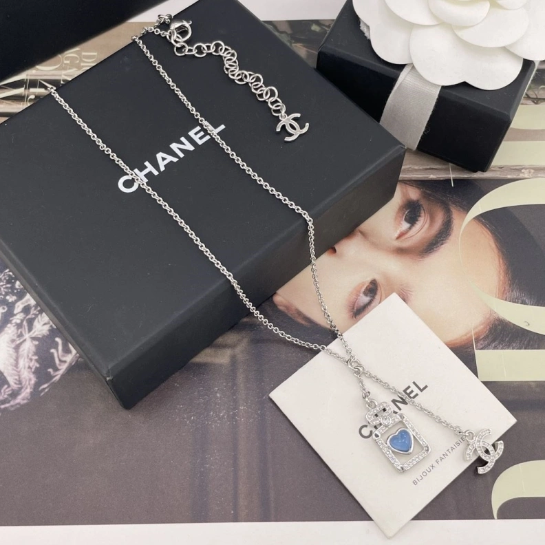 HighQuality Chxnxl Necklaces 286680