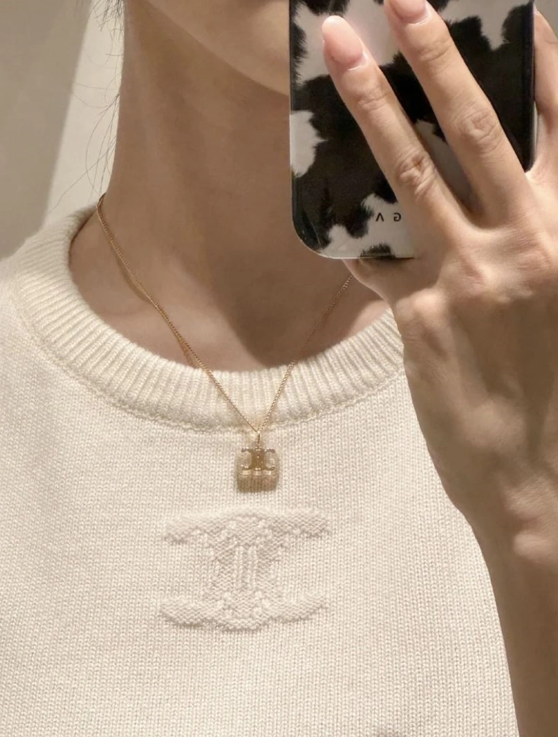Compact Cxlxne Necklaces 283462