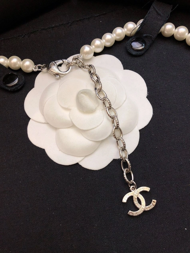 Refined Chxnxl Necklaces 286673