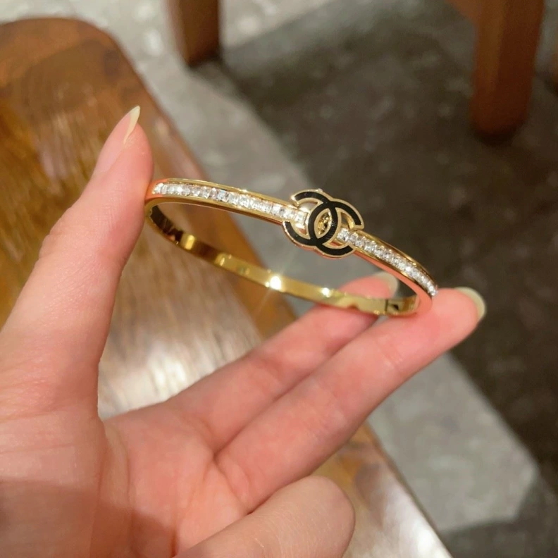 Elegant Chxnxl Bracelets 287905