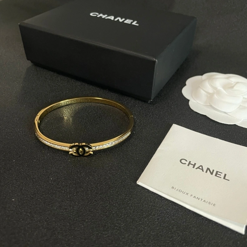 Elegant Chxnxl Bracelets 287905