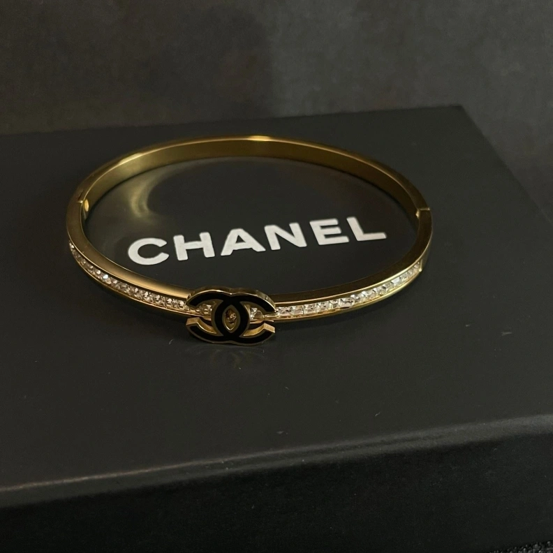 Elegant Chxnxl Bracelets 287905