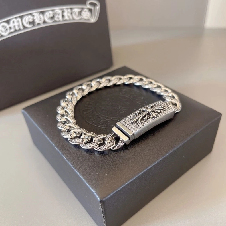 Stylish Chrxmx Hxxrts Bracelets 298154