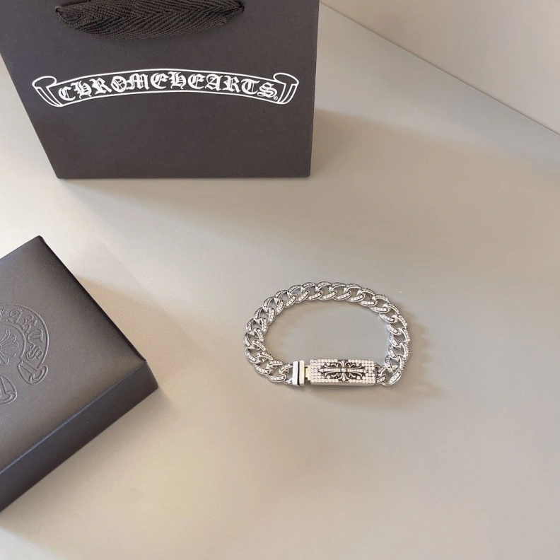 Stylish Chrxmx Hxxrts Bracelets 298154
