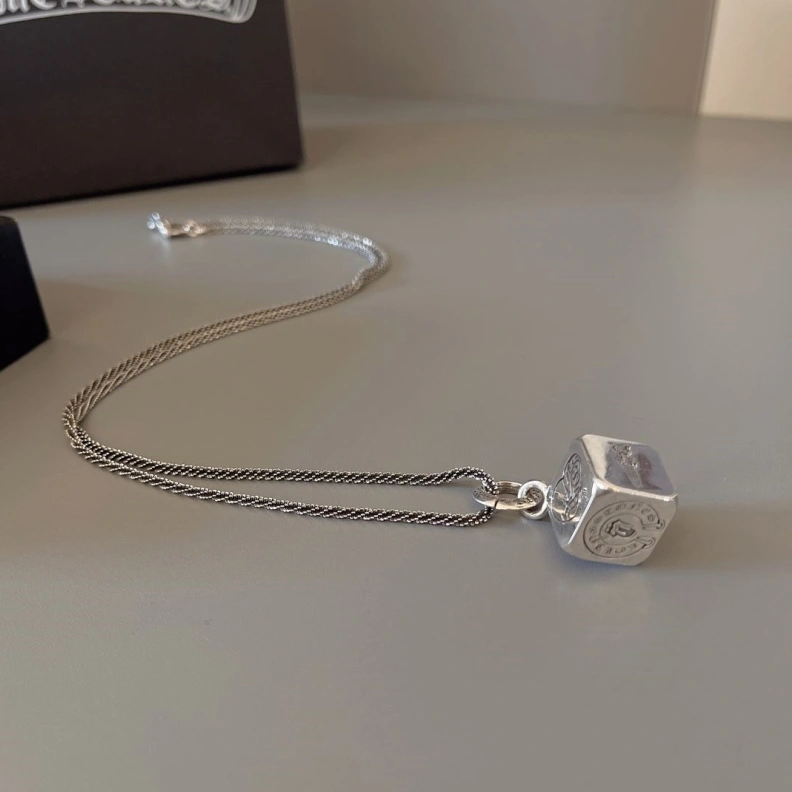 Chrxmx Hxxrts Necklaces Lightweight 297737