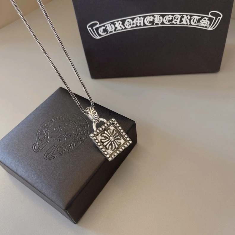 Unique Chrxmx Hxxrts Necklaces 297734