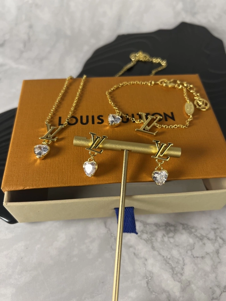 Lightweight LX Necklaces 309277