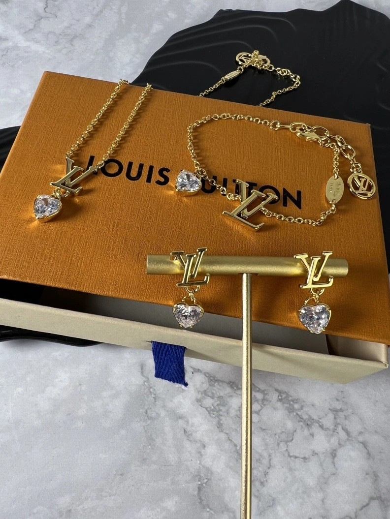 Lightweight LX Necklaces 309277
