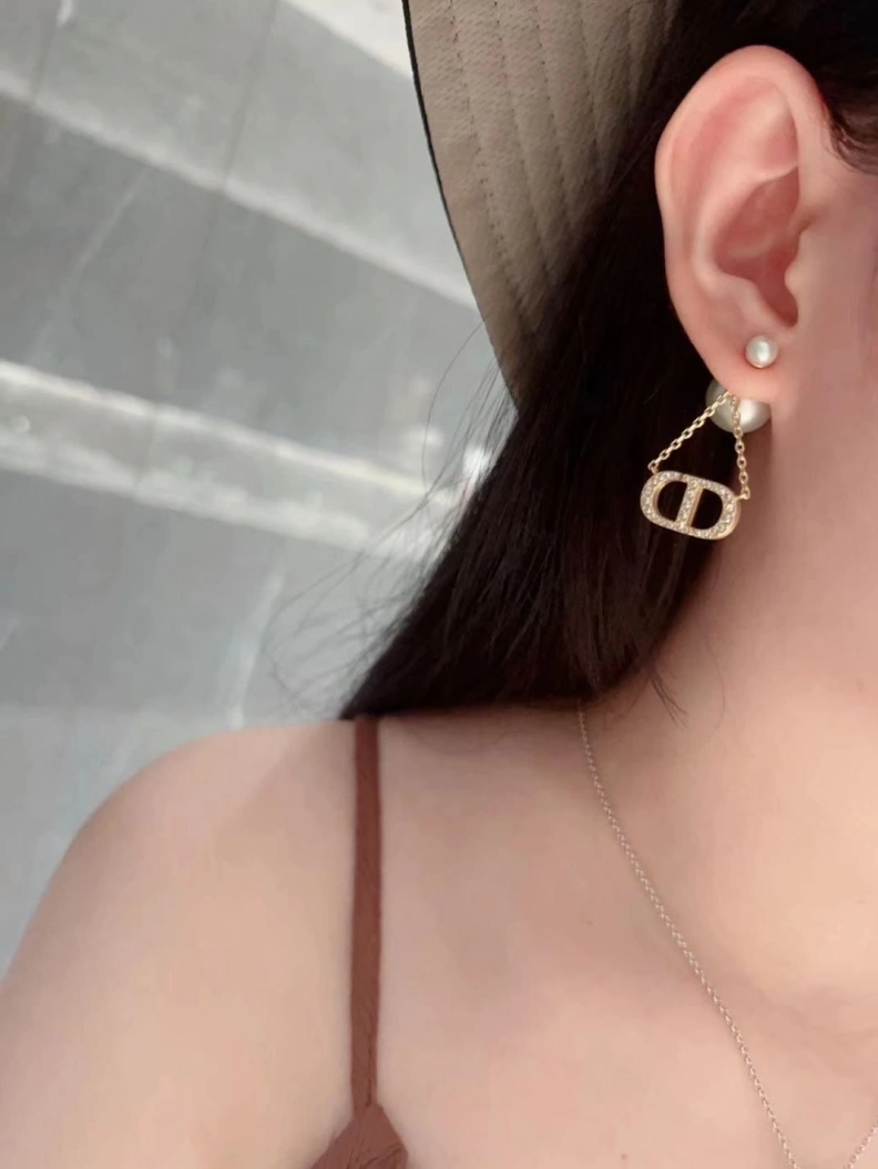 Christian Dxxr Earrings ModernLook 294475