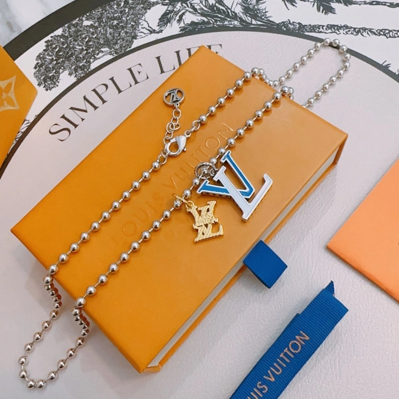 Fashionable LX Necklaces 309280