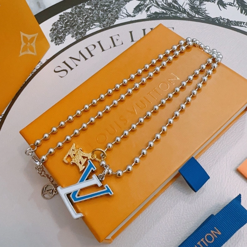 Fashionable LX Necklaces 309280
