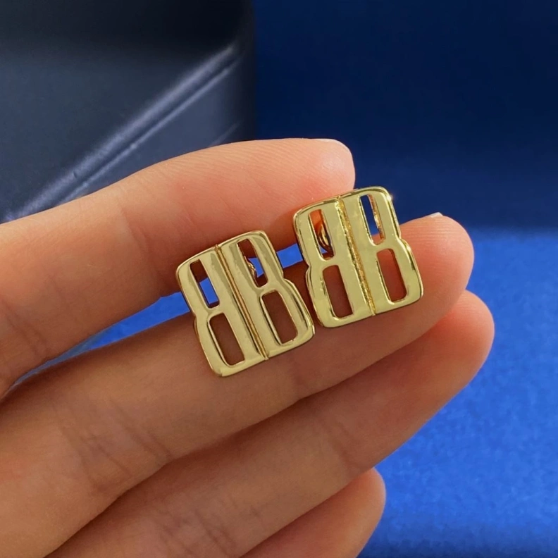 UrbanStyle Bxlxnciaga Earrings 282285