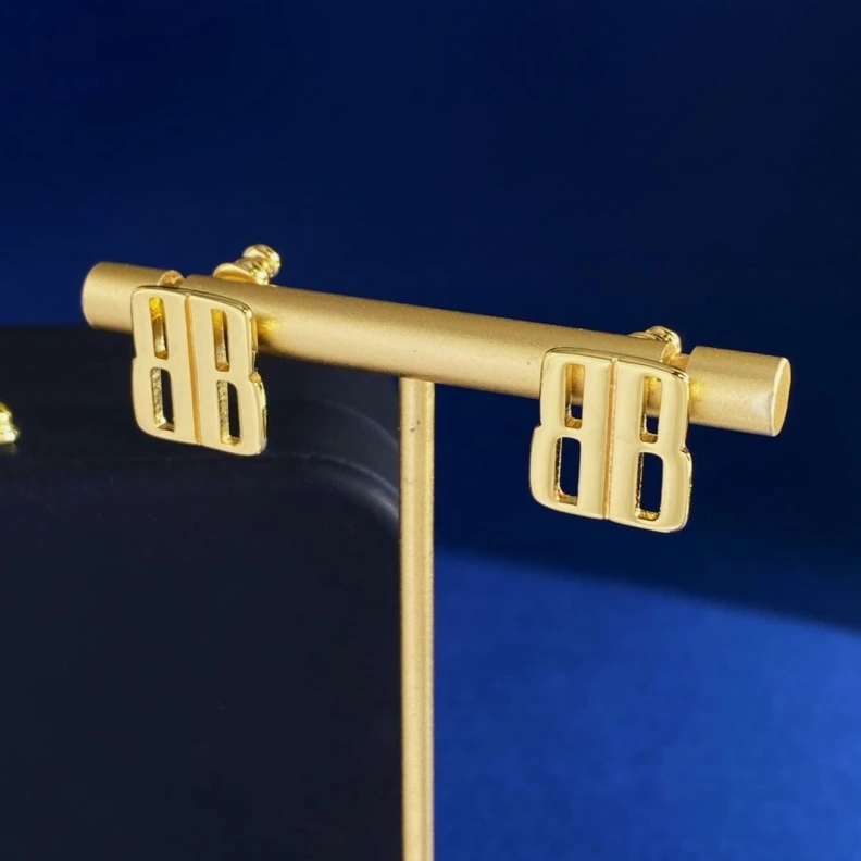 UrbanStyle Bxlxnciaga Earrings 282285