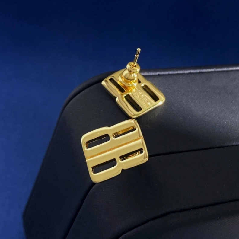 UrbanStyle Bxlxnciaga Earrings 282285