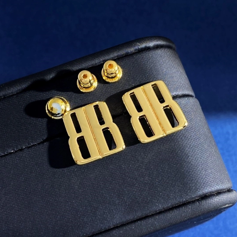 UrbanStyle Bxlxnciaga Earrings 282285