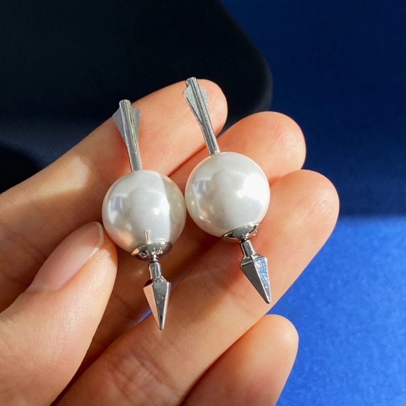 Christian Dxxr Earrings Popular 294477