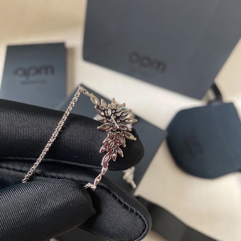 Classic Axm Necklaces 281447