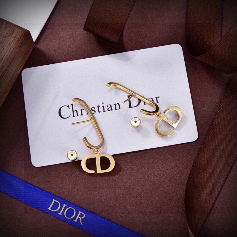 Breathable Christian Dxxr Earrings 294459