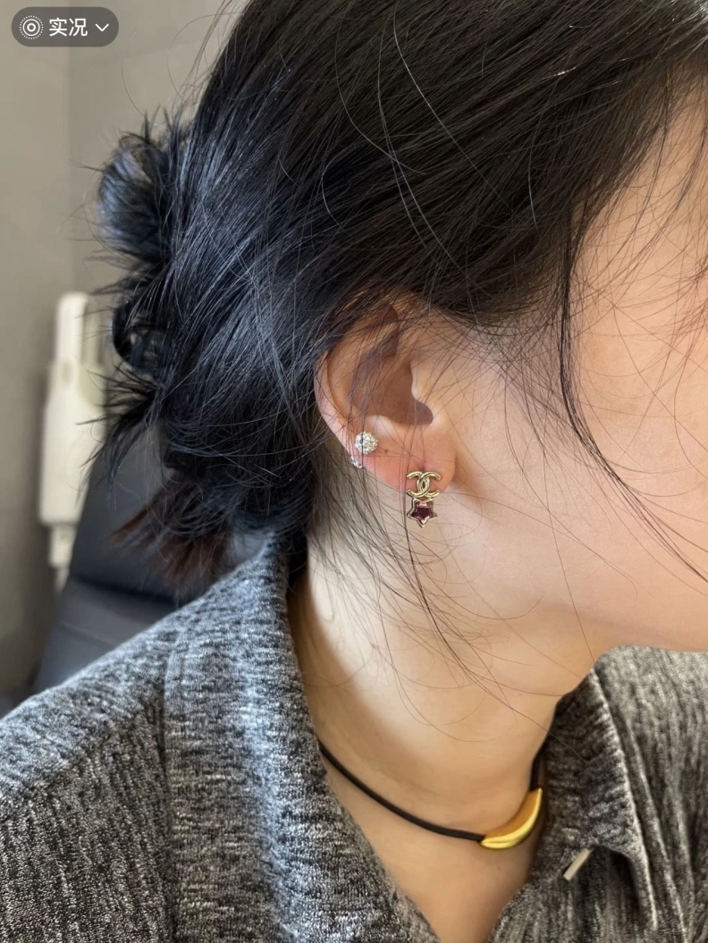 Flexible Chxnxl Earrings 287151