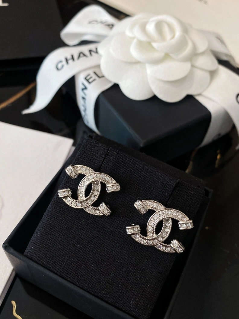 Efficient Chxnxl Earrings 287153