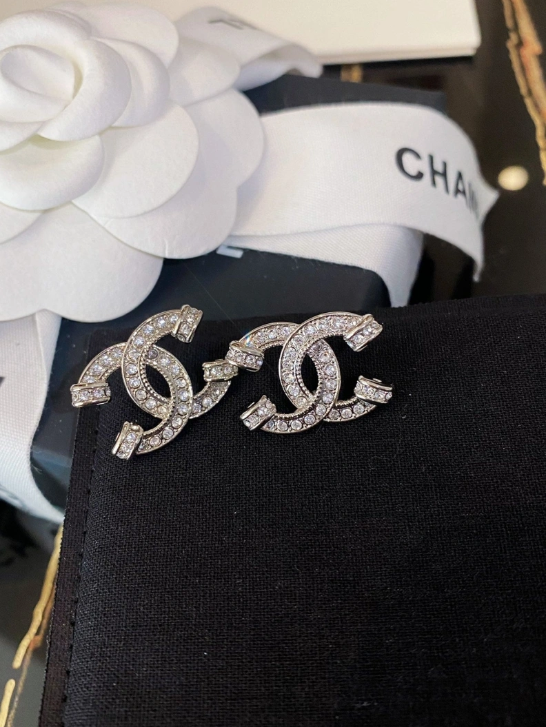 Efficient Chxnxl Earrings 287153