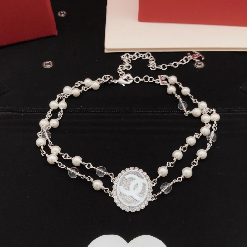 Trendsetting Chxnxl Necklaces 286631