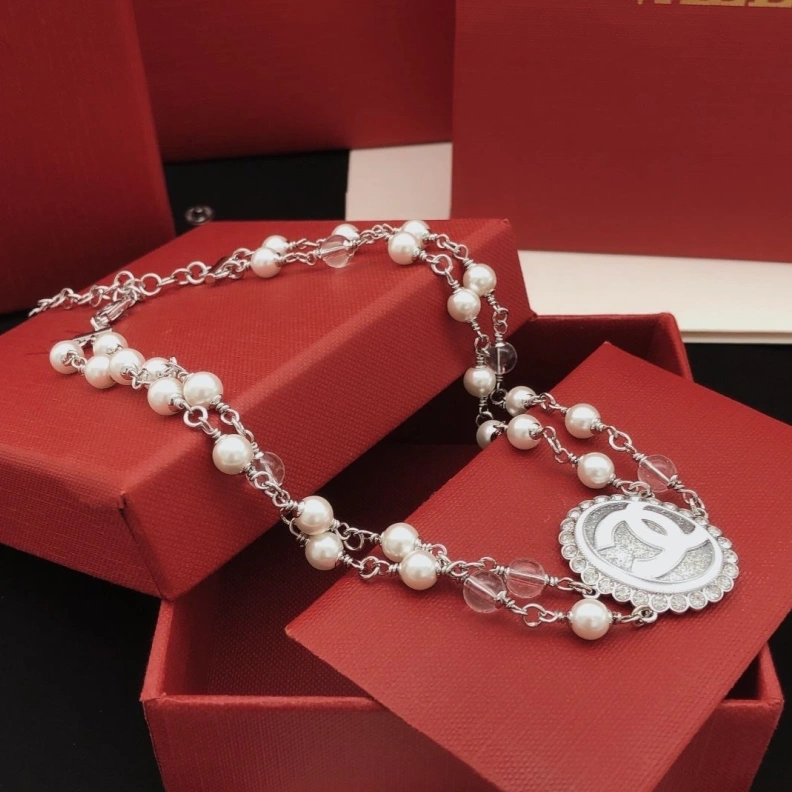 Trendsetting Chxnxl Necklaces 286631